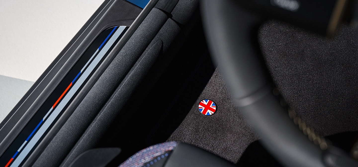 Vue de l'entrée de la porte de la MINI Cooper Oxford Edition.
