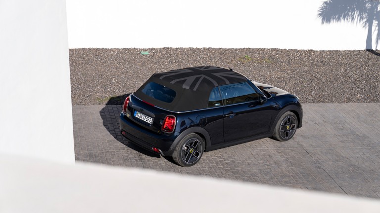  Das vollelektrische MINI Cabrio - Die Front