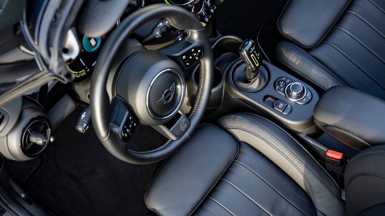  Das vollelektrische MINI Cabrio - Die Front