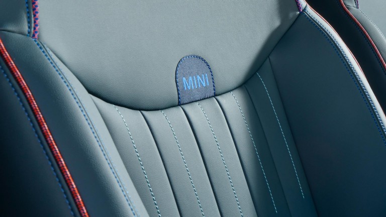 Der vollelektrische MINI Aceman – Interieur – Galerie – Sitze Style 1