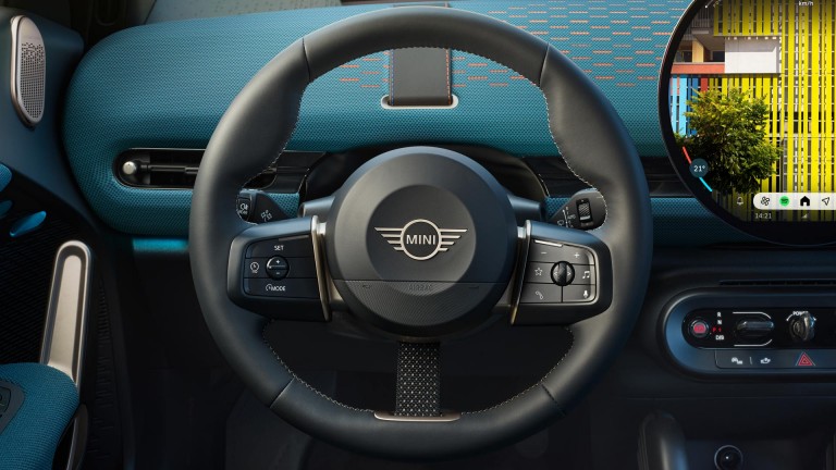Der vollelektrische MINI Aceman – Interieur – Lenkrad