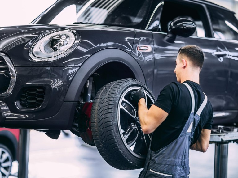 MINI Roues et pneus - service de changement de pneus