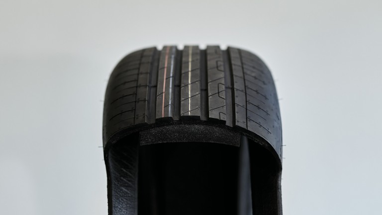 Accessoires MINI - coupe transversale - pneus
