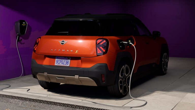 MINI Aceman Electric - mosaïque - charge et autonomie